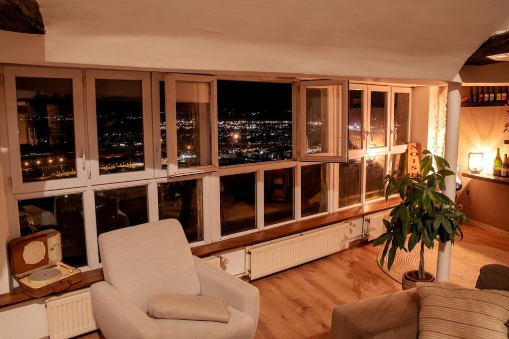 Duplex Atypique Dans La Cite Medievale Laon Buitenkant foto